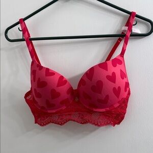 Daisy Fuentes Pink Heart Lace Bra